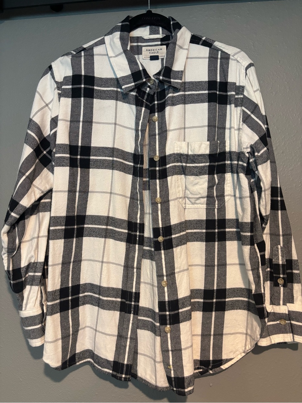 American Eagle Outfitters Black & White Plaid Button-Down Shirt